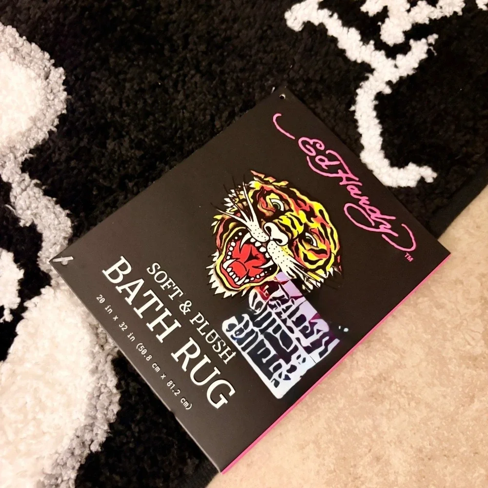 Ed Hardy Skull Bath Rug Black White Soft Plush Tattoo Art Bath Mat Halloween New